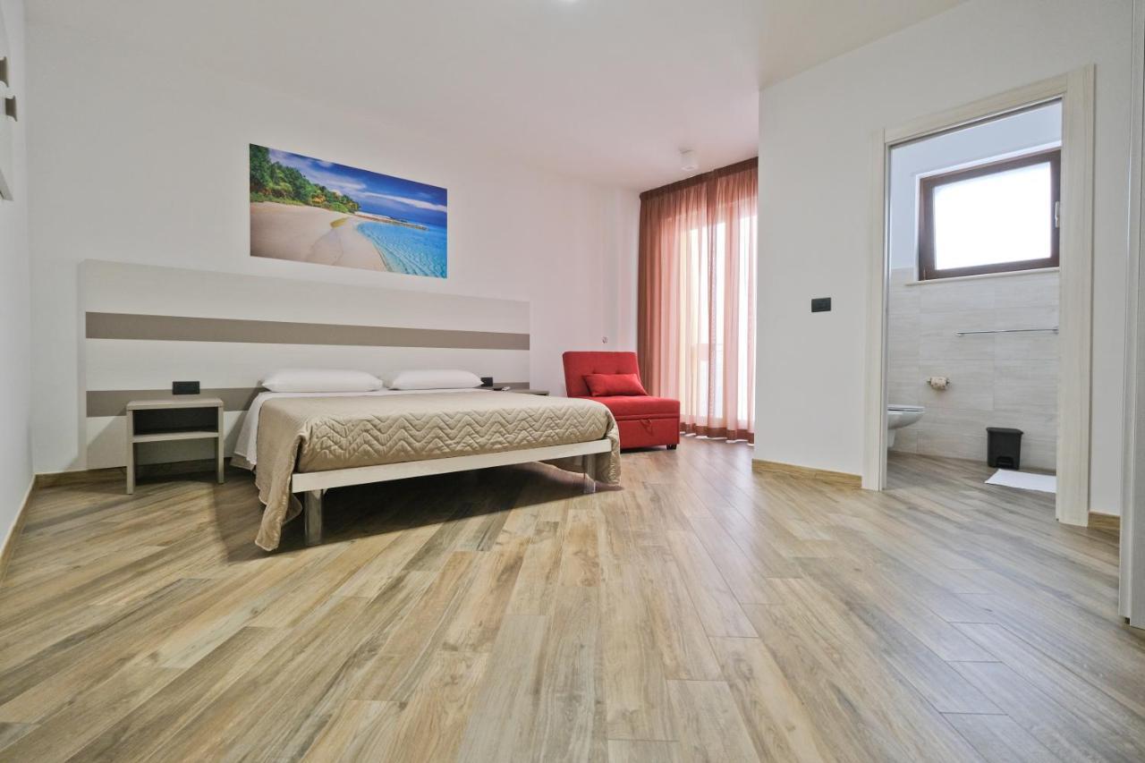 Il Porto Affittacamere B&B Brindisi Luaran gambar